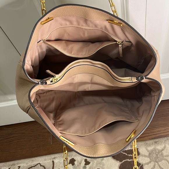 Tory Burch Carter Tote Nude Pink Pebbled Leather - Picture 10 of 10